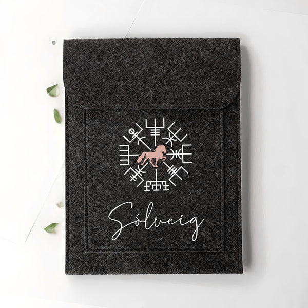 Equidenpasshülle Islandpferd + Vegvisir mit Name für Pferde-Pass als Geschenk für Reiter und Pferd | personalisierte Pferdepass-Hülle