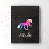 Equidenpasshülle Islandpferd mit Name für Pferde-Pass als Geschenk für Reiter und Pferd | personalisierte Pferdepass-Hülle | Regenbogen, Watercolor