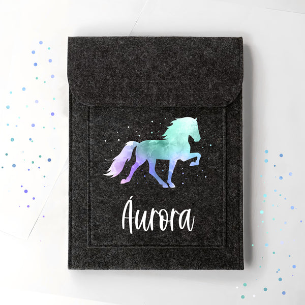 Equidenpasshülle Islandpferd mit Name für Pferde-Pass als Geschenk für Reiter und Pferd | personalisierte Pferdepass-Hülle | Aurora, Watercolor
