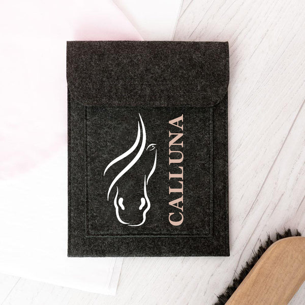 Equidenpasshülle mit Name für Pferde-Pass als Geschenk für Reiter und Pferd | personalisierte Pferdepass-Hülle | mit Pferdekopf & Wunschtext