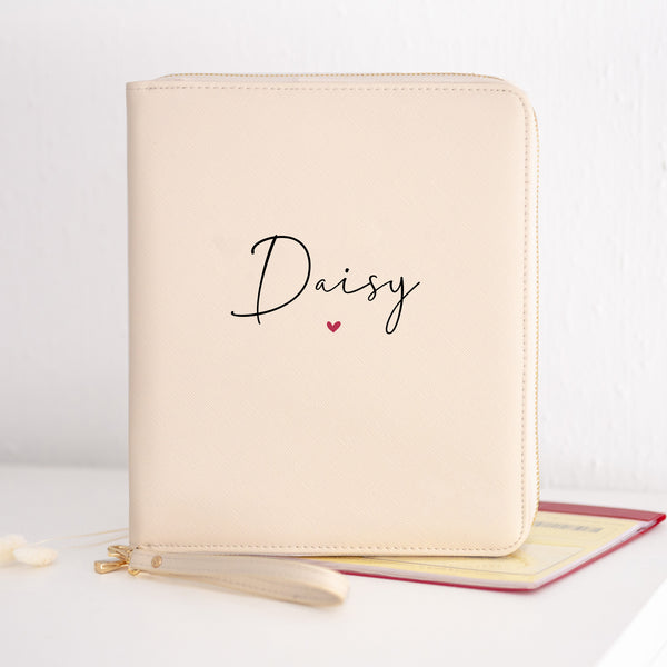 Equidenpasshülle mit Name für Pferde-Pass als Geschenk für Reiter & Pferd | personalisierte Pferdepass-Hülle Organizer Wunschtext