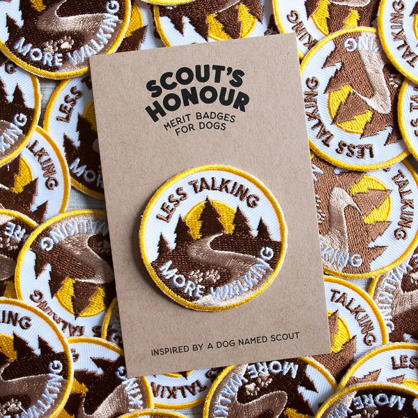 Patch zum Aufbügeln "Less talking more walking" | Hunde, Geschenkidee