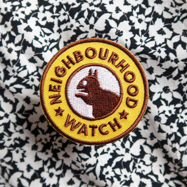 Patch zum Aufbügeln "Neighbourhood Watch" | Hunde, Geschenkidee