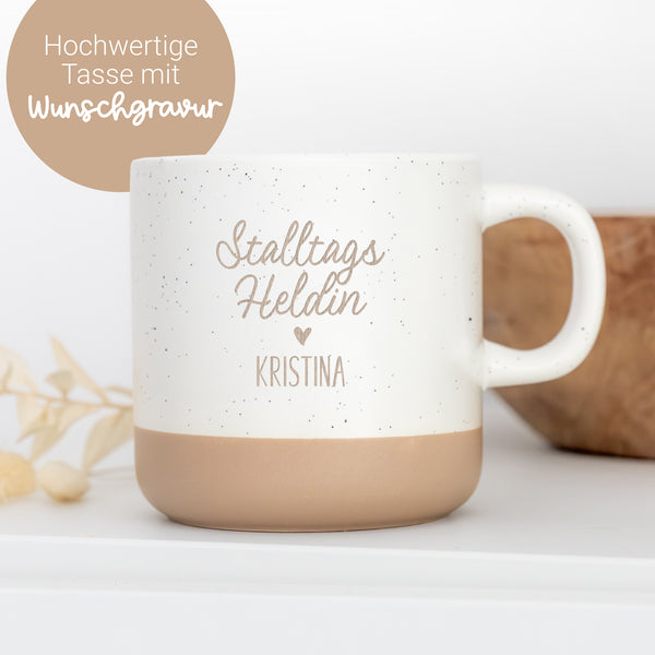 Keramiktasse "Stalltagsheldin mit Name" | personalisiert | Geschenk, Geschenkidee